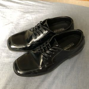 Kenneth Cole size 6 boys dress shoes